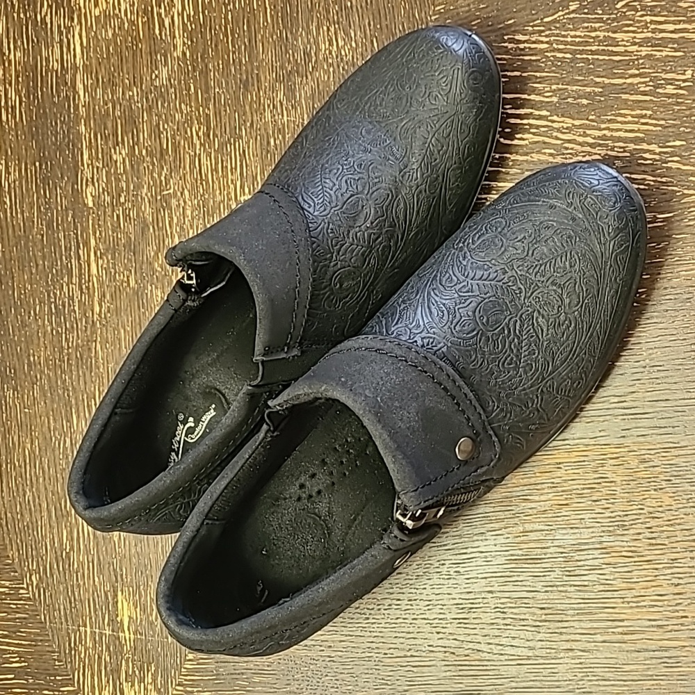 Shoe, Easy Street Comfort Wave